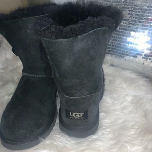 Ugg short boot